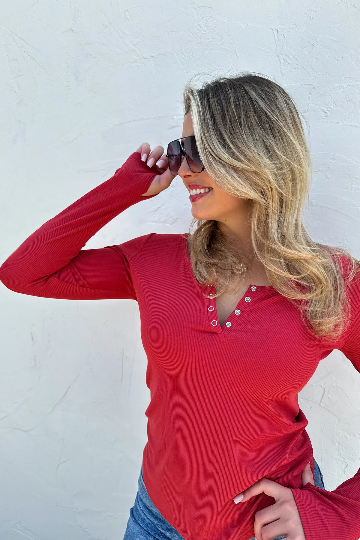 Brooklyn Snap Henley - Deep Red