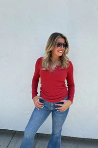 Brooklyn Snap Henley - Deep Red