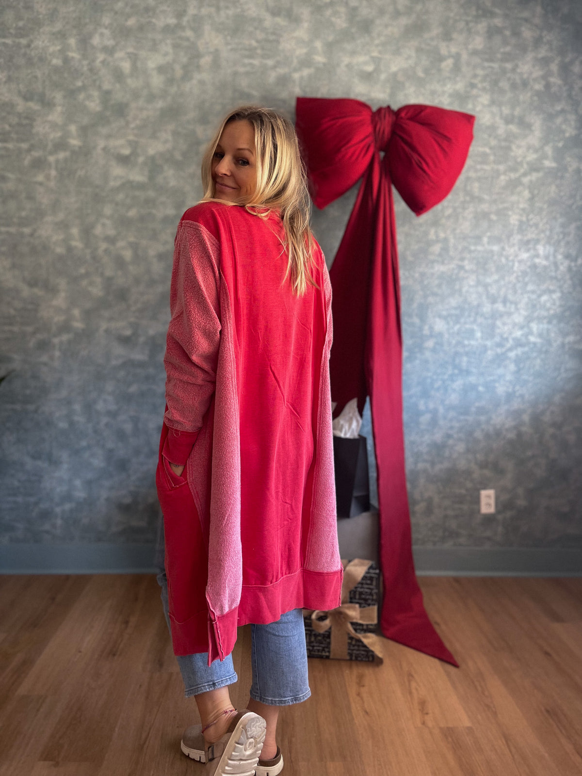 Desi Sweatshirt Cardi - Red