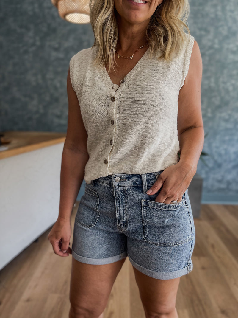 Jump Cuffed Highrise Shorts