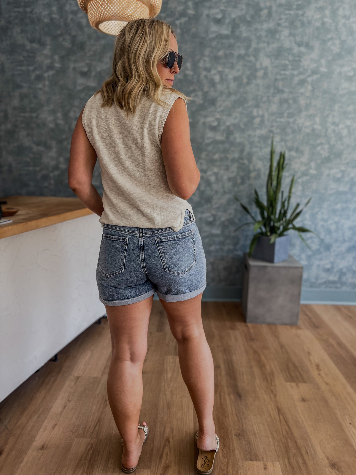 Jump Cuffed Highrise Shorts