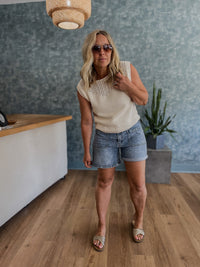 Jump Cuffed Highrise Shorts