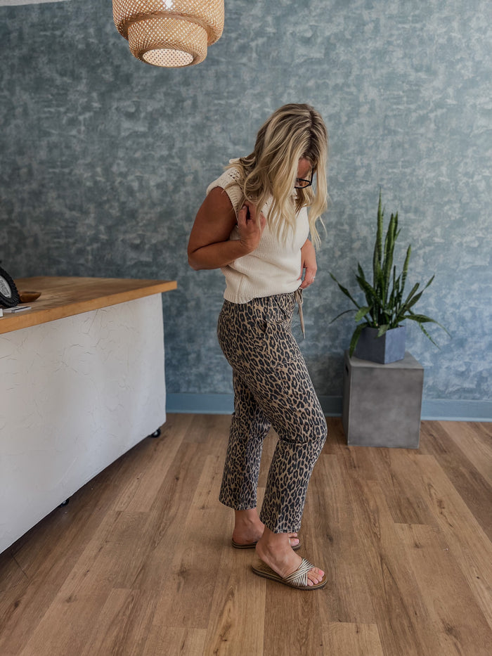 Lyla Leopard Pant