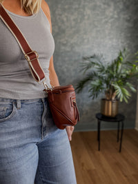 Blakely Belt Bag- Bourbon