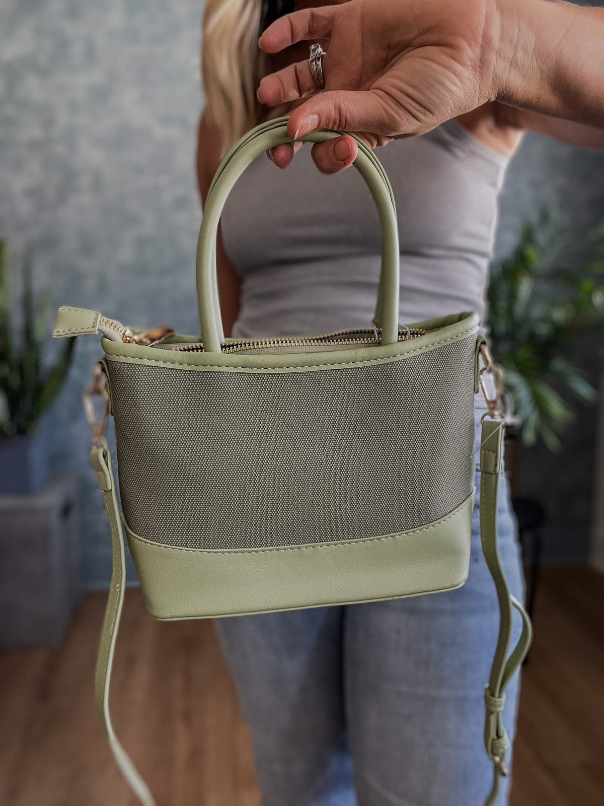 Bree Bucket Bag- Mint